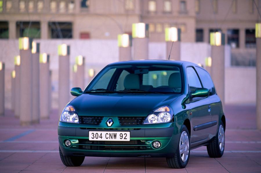  Renault Clio 3-Door 2001 года  (фото 52 из 58)